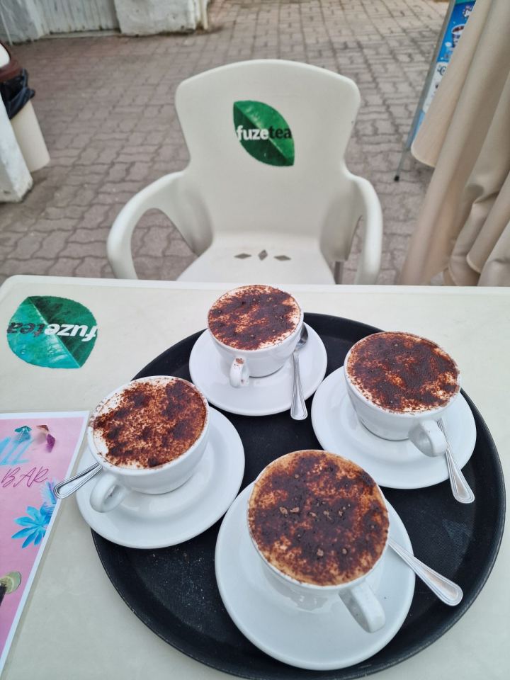 Rosabar der gute Cappoccino