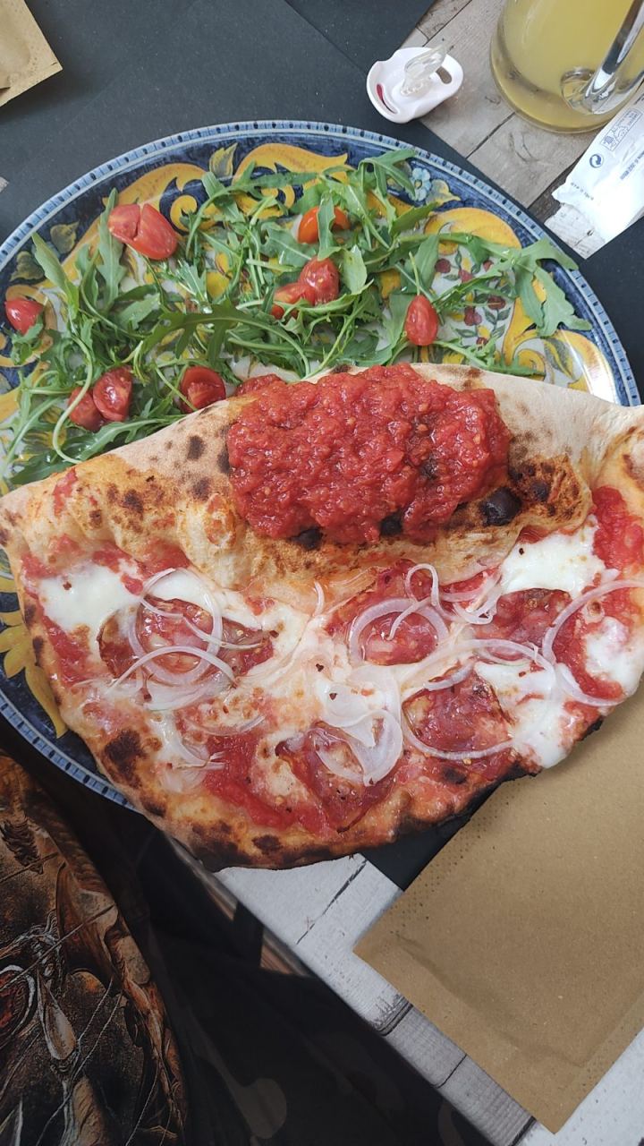 Calzone von der Weinstube
